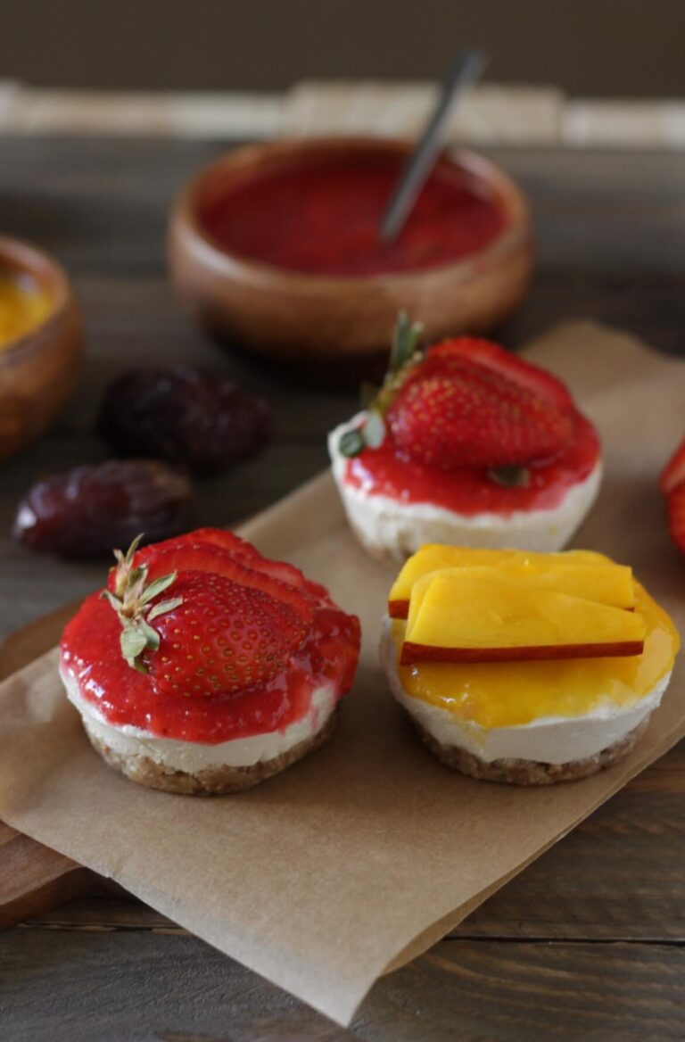três mini cheesecakes