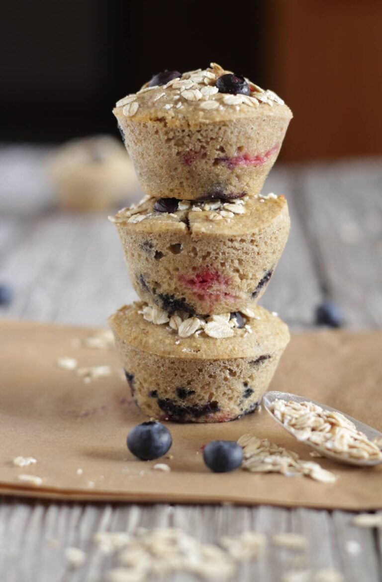 Três muffins de mirtilos