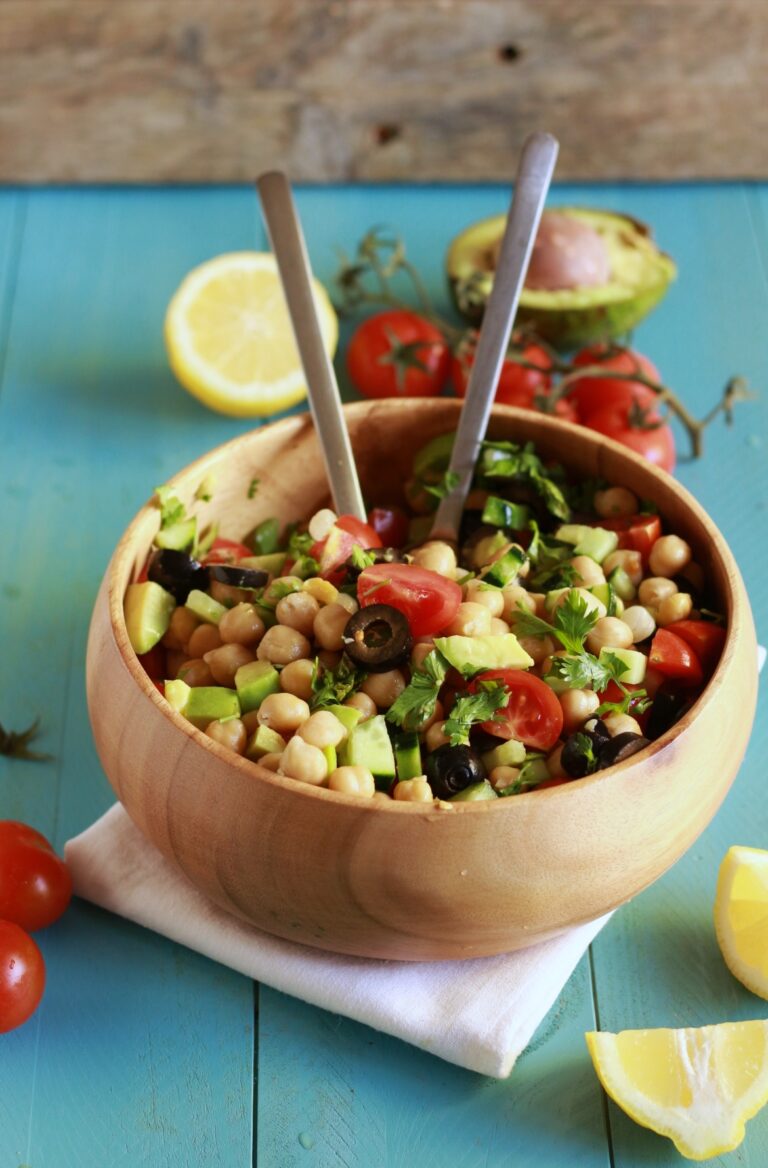 Taça com salada de grão