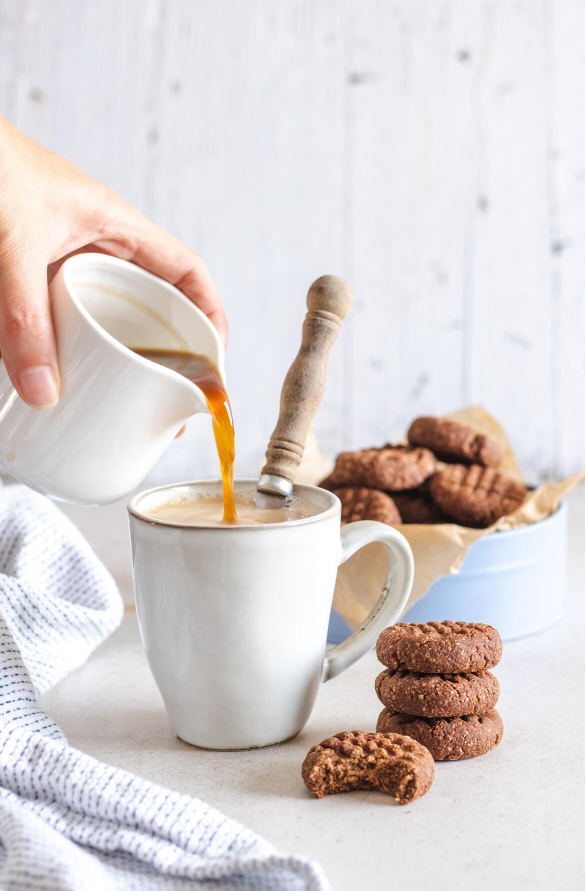 bolachas de aveia e alfarroba, deliciosas e fáceis