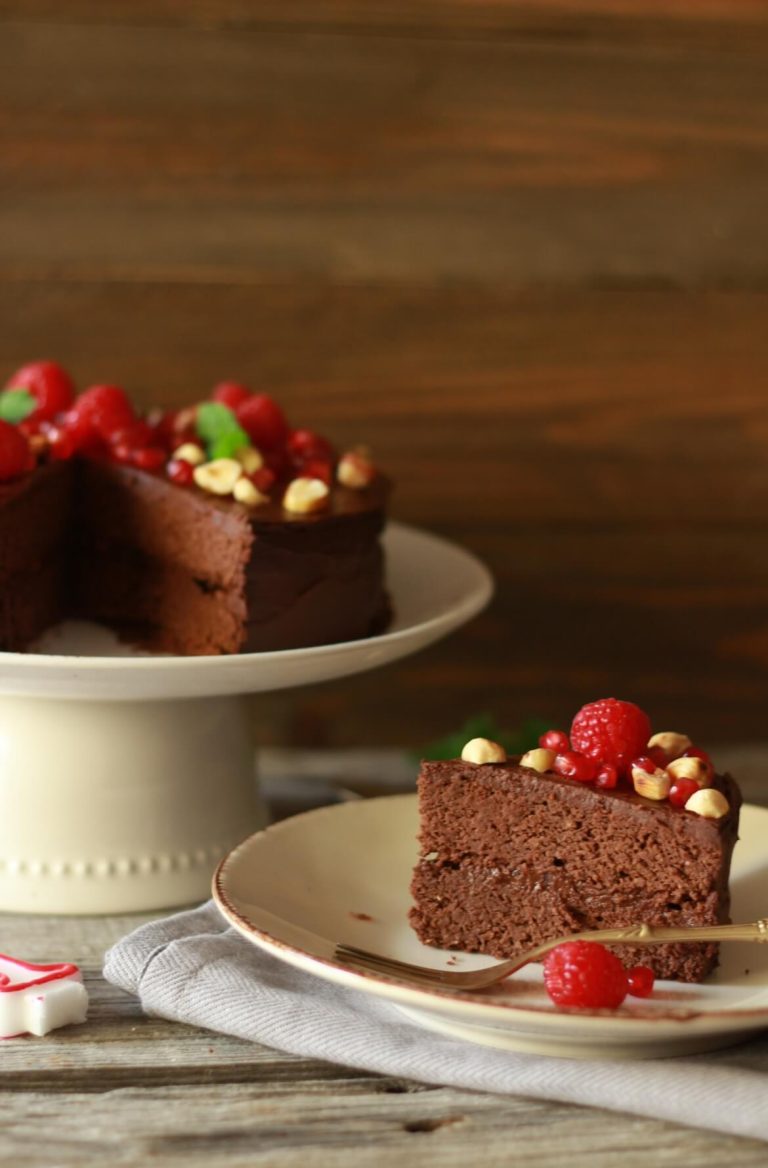 Prato de bolo de chocolate